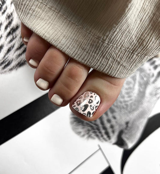Pedicure Leo. Beige. Colored Foil. Large. Nail wraps WB-508