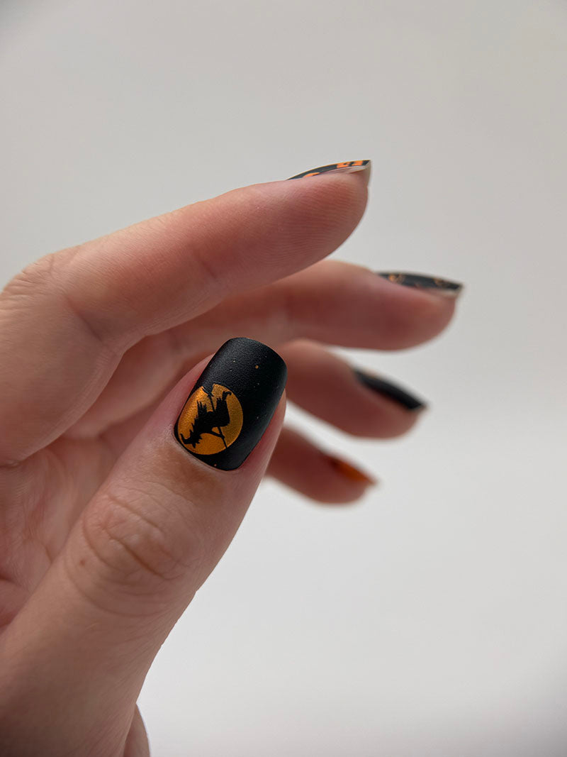 Manicure Halloween orange. Colored Foil. Nail wraps WM-283
