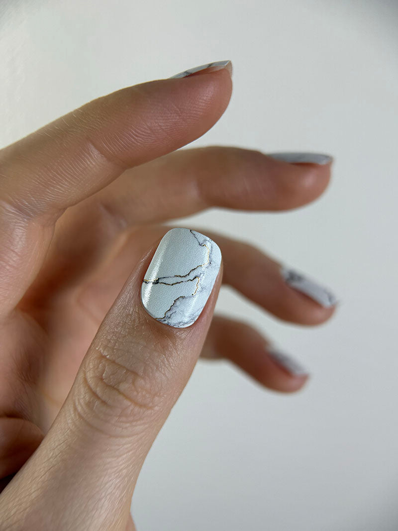 Manicure Marble. White and black. Gold Foil. Nail wraps WM-409