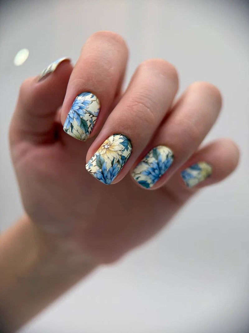 Manicure Flowers. Silver Foil. Nail wraps WM-478