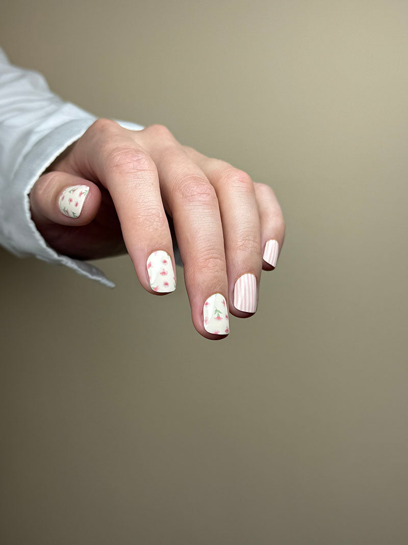 Manicure Flowers and Stripes. Nail wraps WM-487