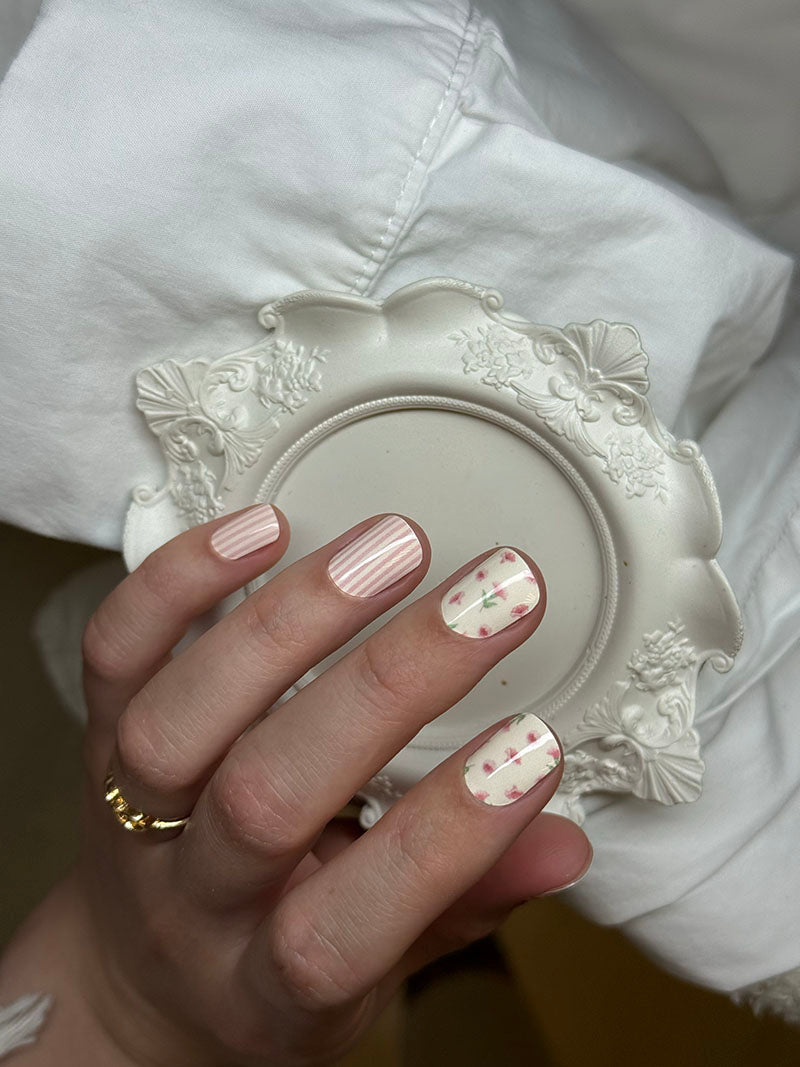 Manicure Flowers and Stripes. Nail wraps WM-487