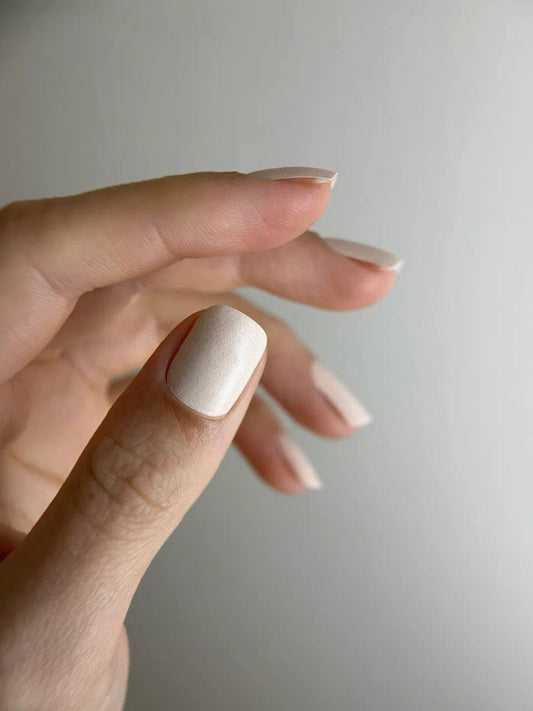 Manicure Light Beige. Nail wraps WM-528