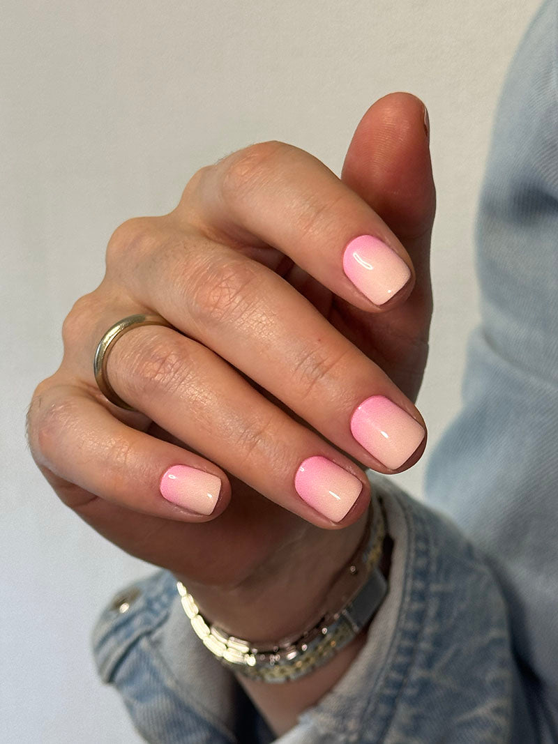 Manicure Gradient. Pink and Peach. Nail wraps WM-546