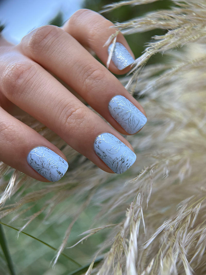 Manicure Gray Flowers. Colored Foil. Nail wraps WM-552