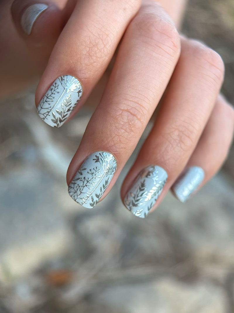 Manicure Flowers Beige. Colored Foil. Nail wraps WM-555