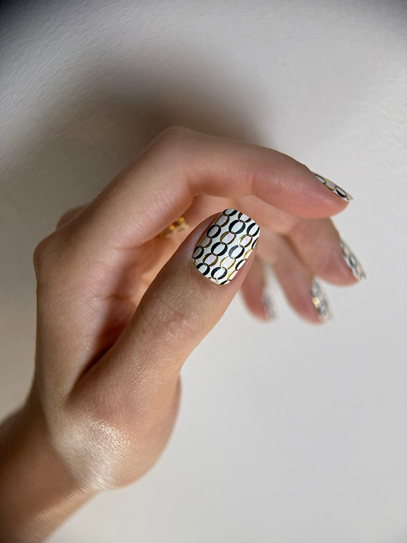 Manicure Chains. Gold Foil. Nail wraps WM-577