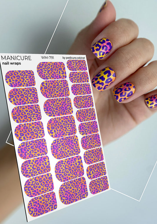 Manicure Leo. Purple spots. Nail wrap WM-791