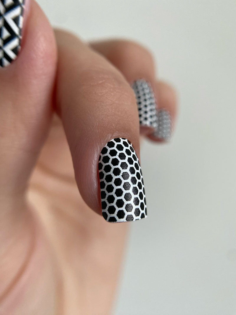 Manicure Geometry. Nail wrap WM-889