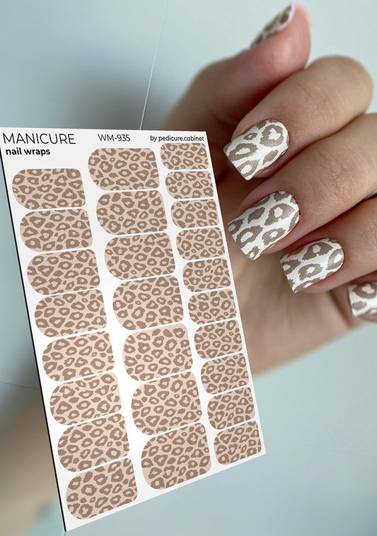 Manicure Leo monochrome. Brown. Nail wrap WM-935