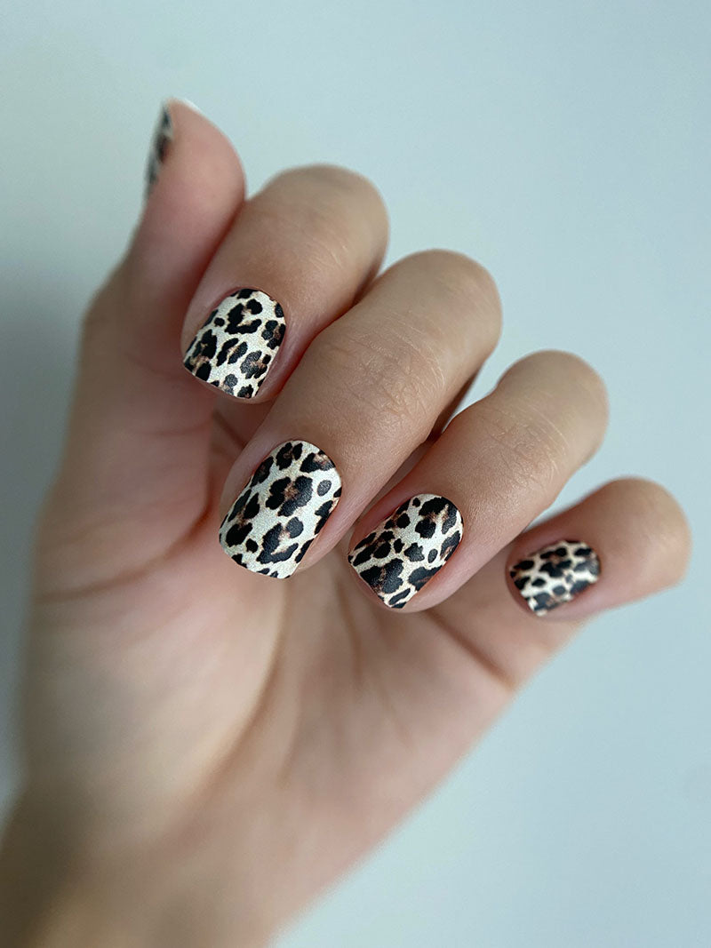 Manicure Leo small. Brown. Nail wrap WM-939
