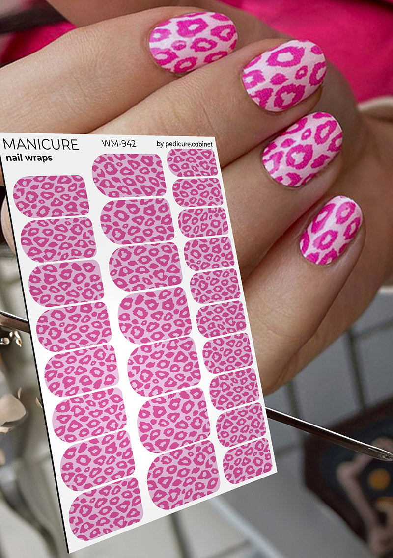 Manicure Leo monochrome. Pink. Nail wrap WM-942