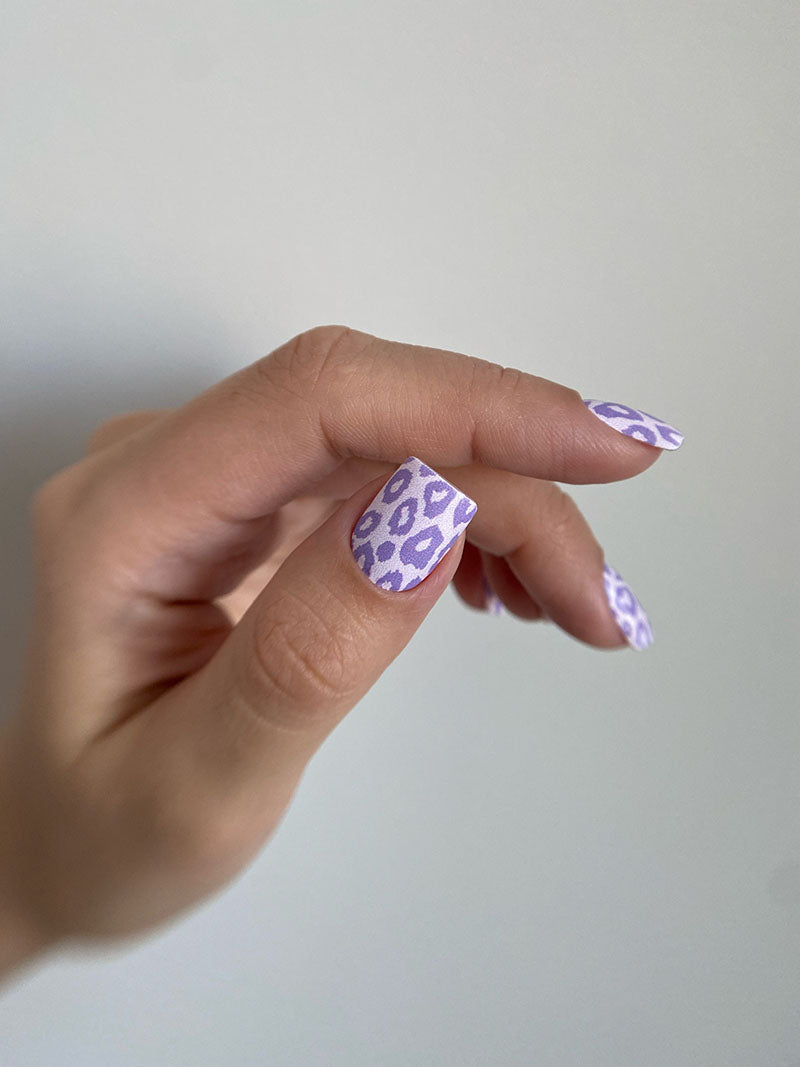 Manicure Leo monochrome. Lilac. Nail wrap WM-943