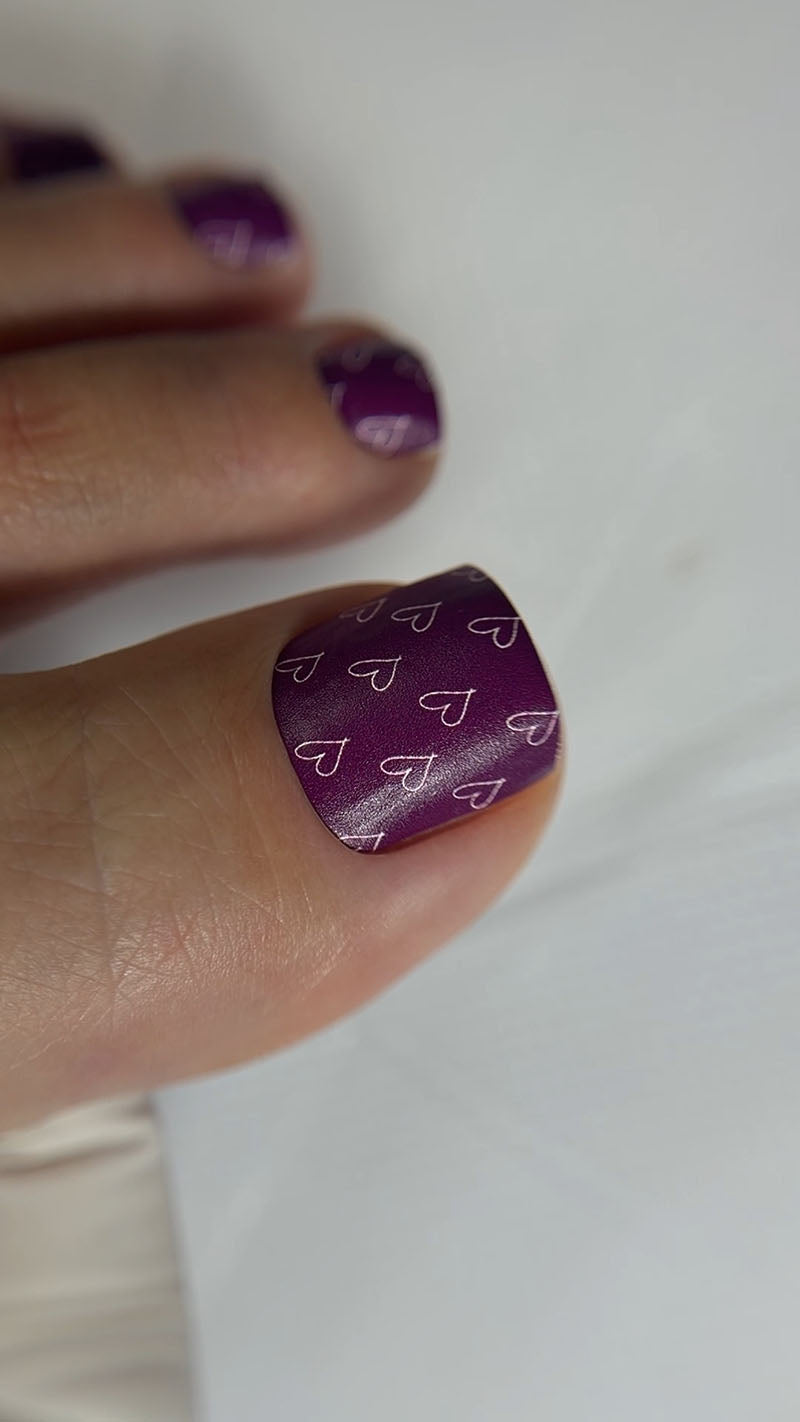 Pedicure Hearts burgundy. Nail wraps WR-310