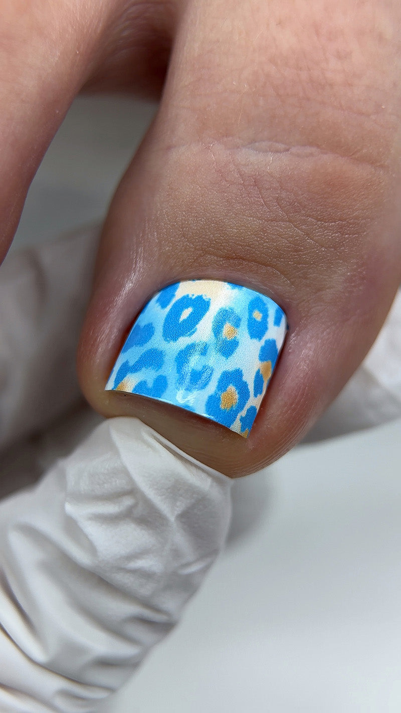 Pedicure Leo Blue and Strokes. Nail wraps WR-497