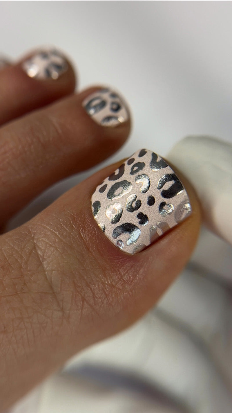 Pedicure Leo. Beige. Colored Foil. Nail wraps WR-509