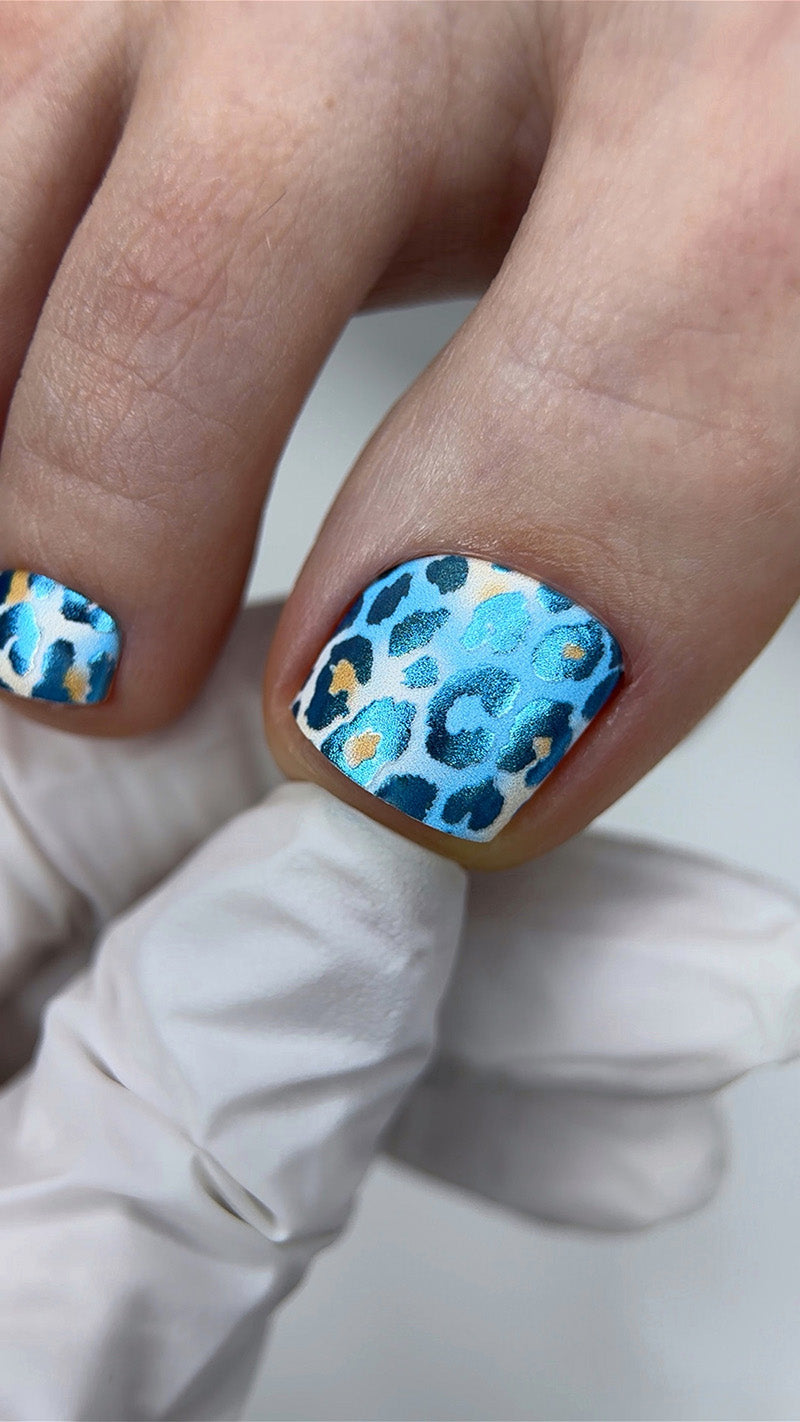 Pedicure Leo Blue and Strokes. Colored Foil. Nail wraps WR-521