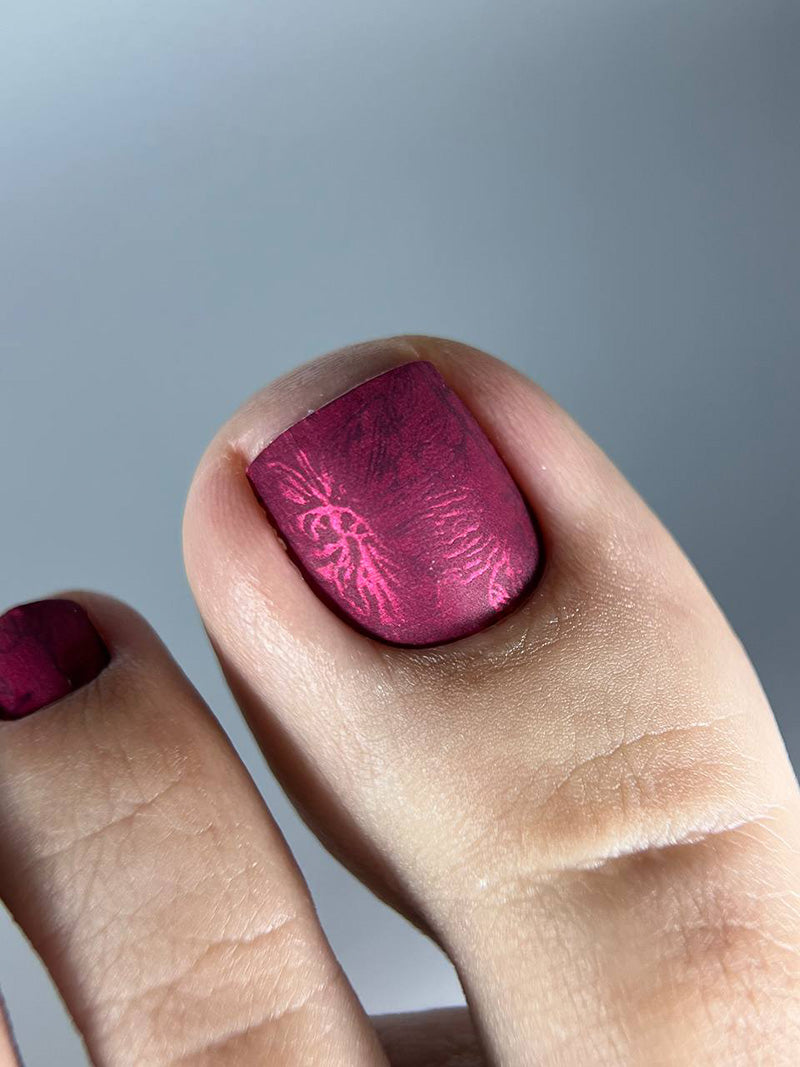 Pedicure Burgundy Leaves. Colored Foil. Nail wraps WR-548
