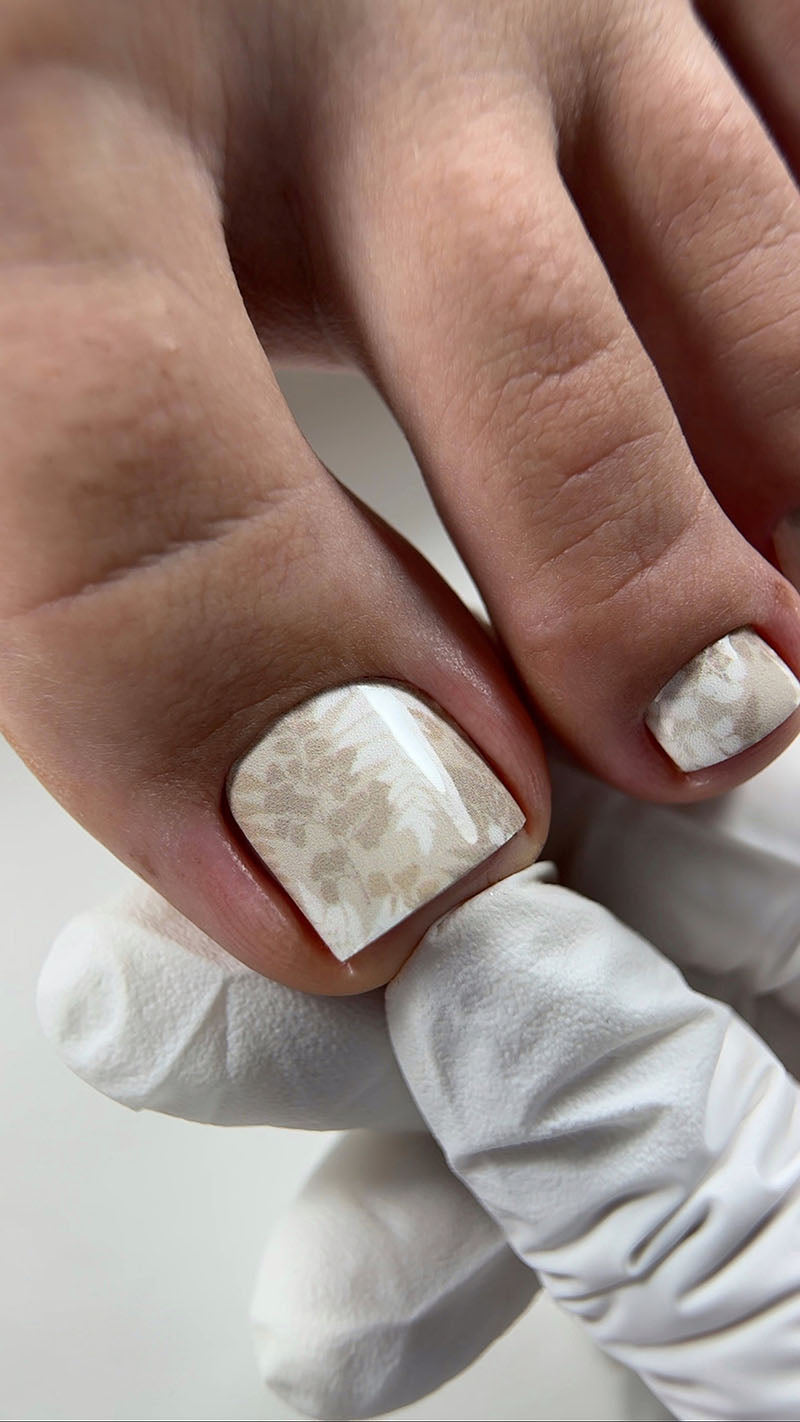Pedicure Twigs. Beige. Nail wraps WR-576