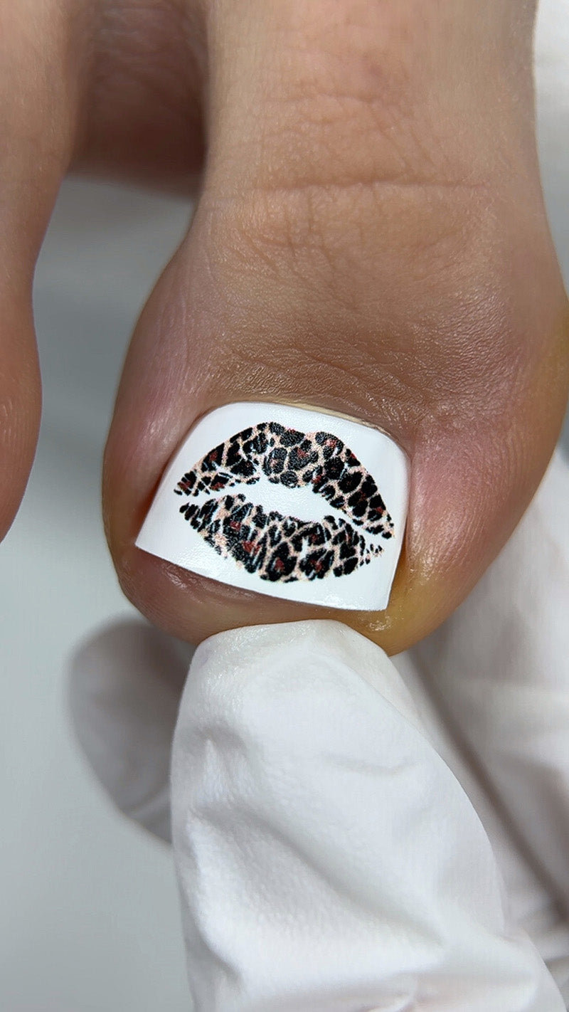Pedicure Leopard. White Background. Nail wrap WR-690