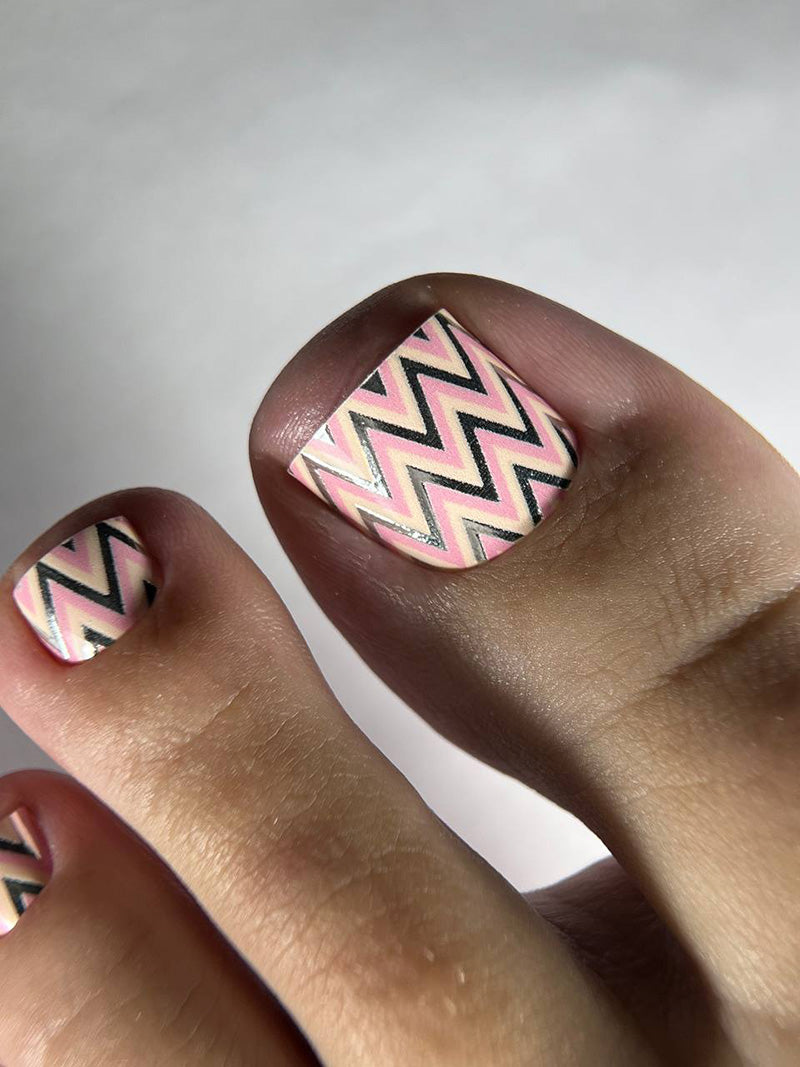 Pedicure Peach Zigzag. Silver Foil. Nail wrap WR-696