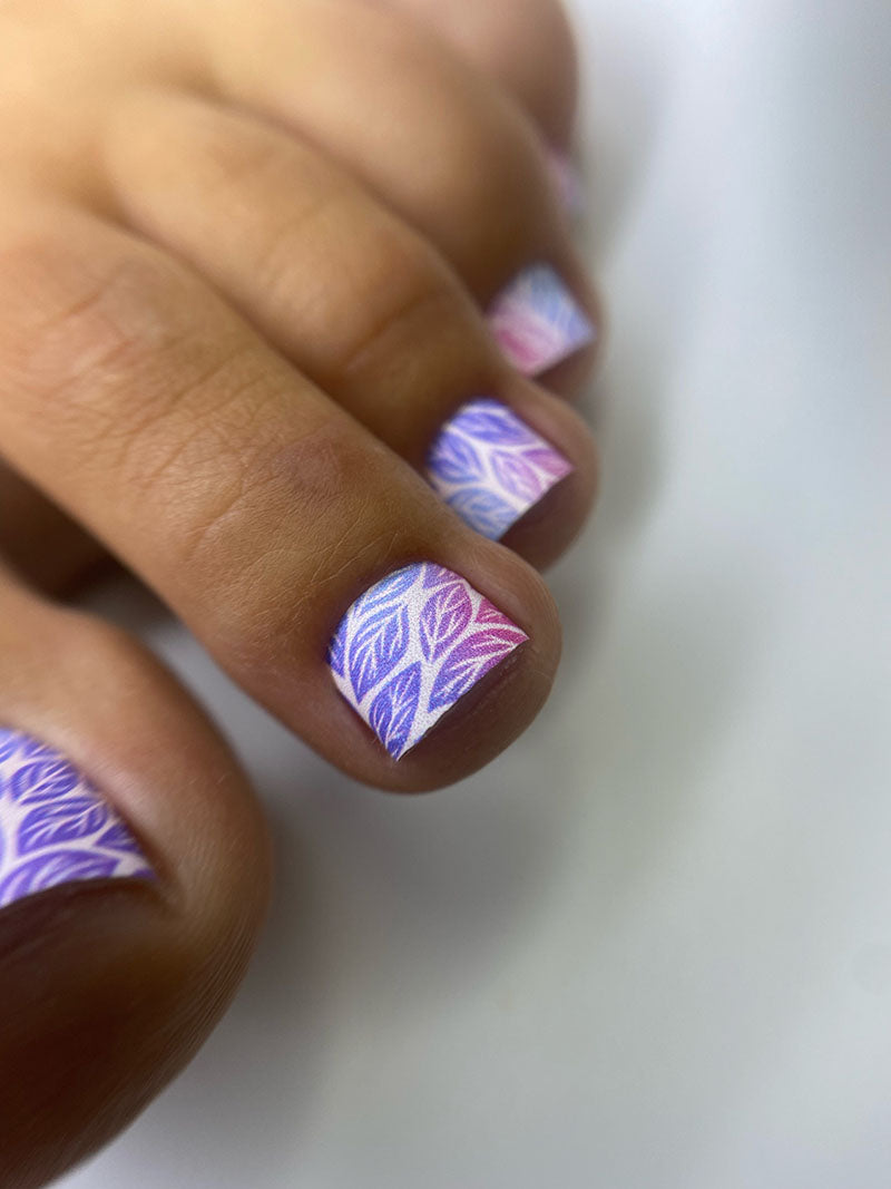 Pedicure Gradient Leaves. Light Background. Nail wrap WR-701