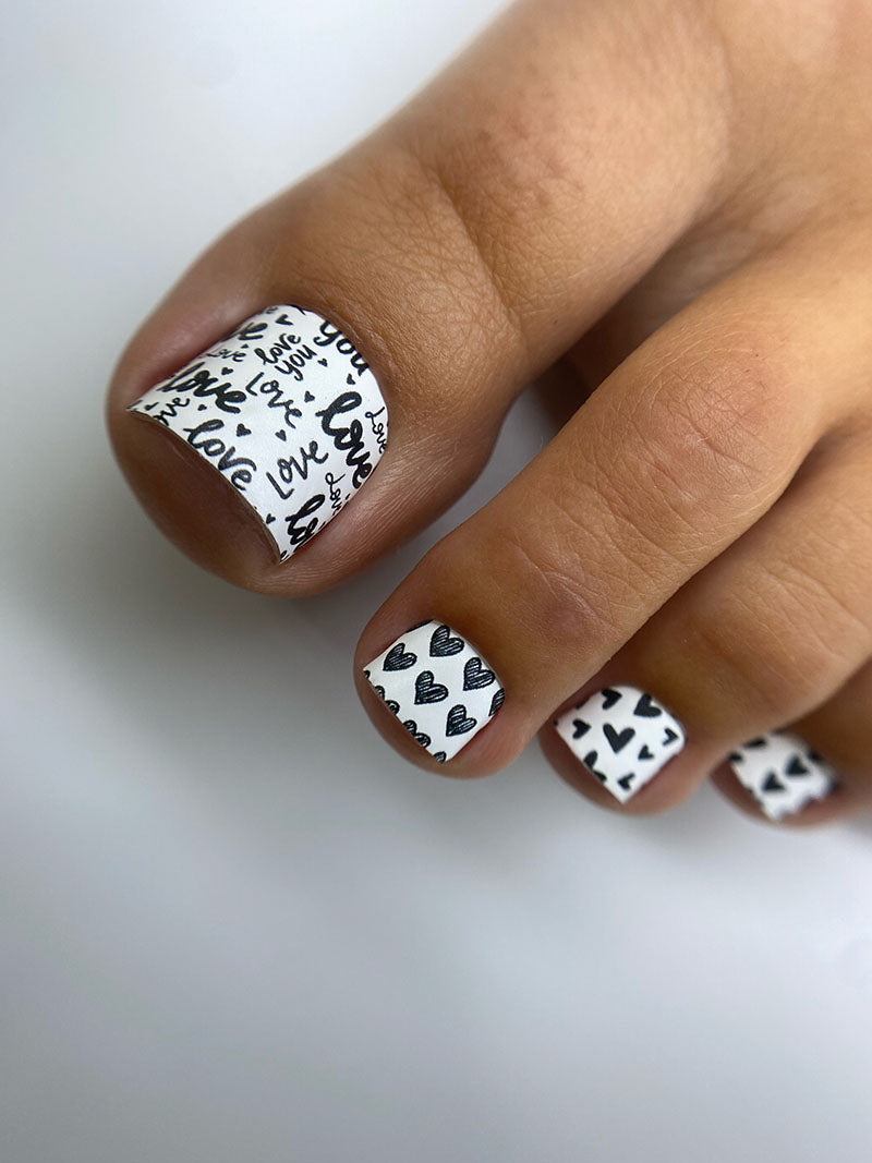 Pedicure Mix. Black and White Hearts. Nail wrap WR-708