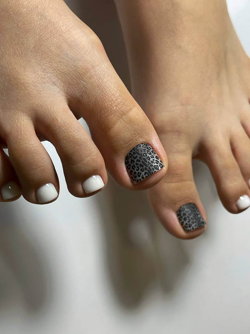 Pedicure Leo. Large. Color. Grey. Nail water decals SD-126