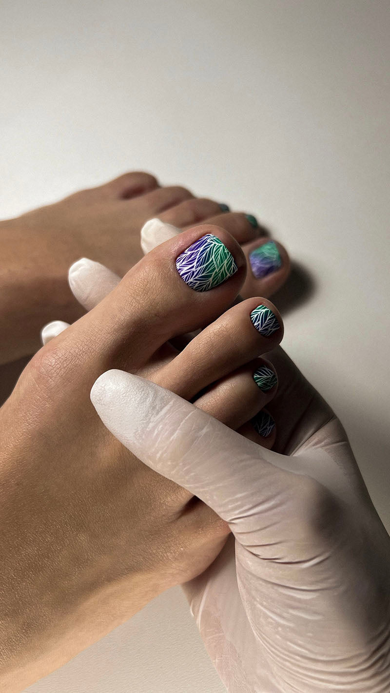 Pedicure Leafs. Color. Gradient. Nail water decals SD-132