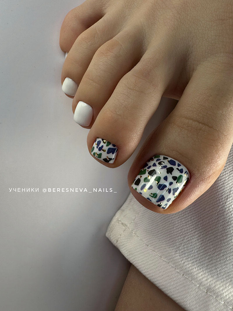 Pedicure Colored pebbles. Foil gold. Nail water decals SF-147