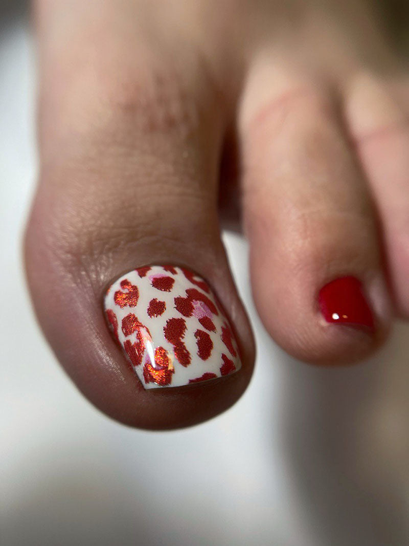 Pedicure Leo. Red. Colored foil. Nail water decals SF-176