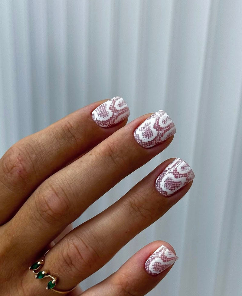 Manicure Python. White. Nail water decals SR-048