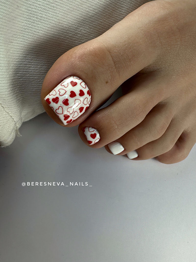 Pedicure Hearts. Red and white. Large. Nail water decals SR-156