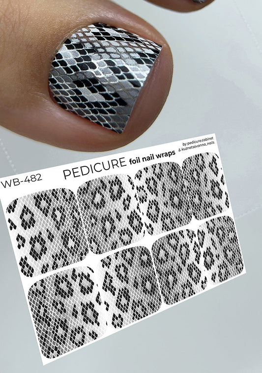 Pedicure Python. Grey. Silver Foil. Large. Nail wraps WB-482