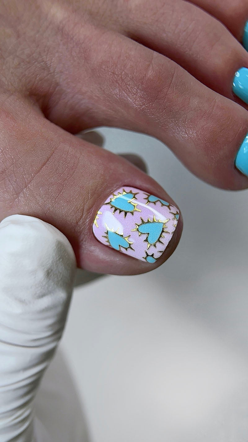 Pedicure Hearts. Gold Foil. Large. Nail wraps WB-489