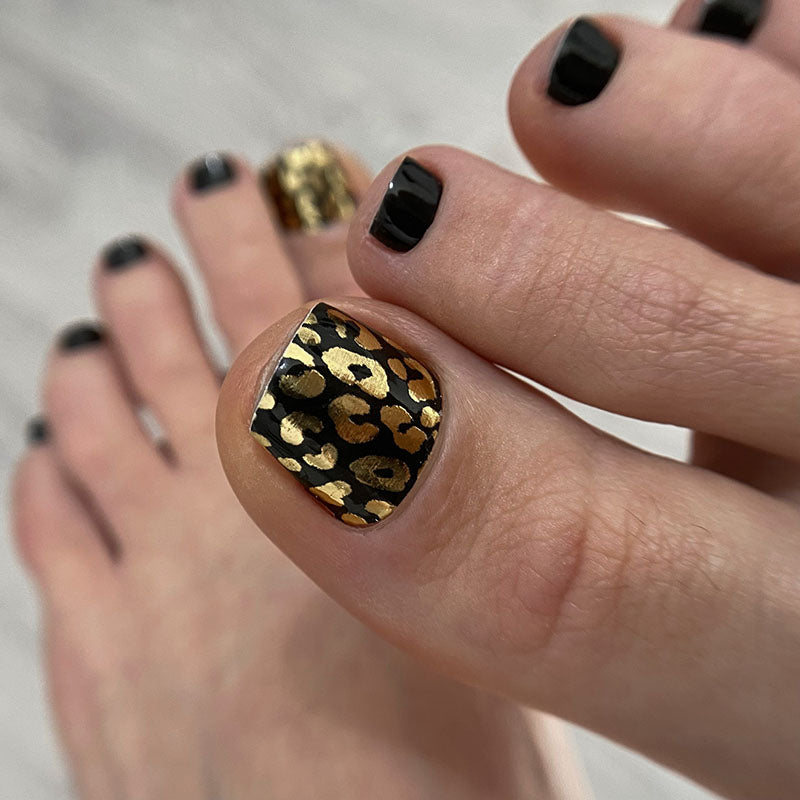 Pedicure Leo. Foil gold. Large. Nail wrap WB-924