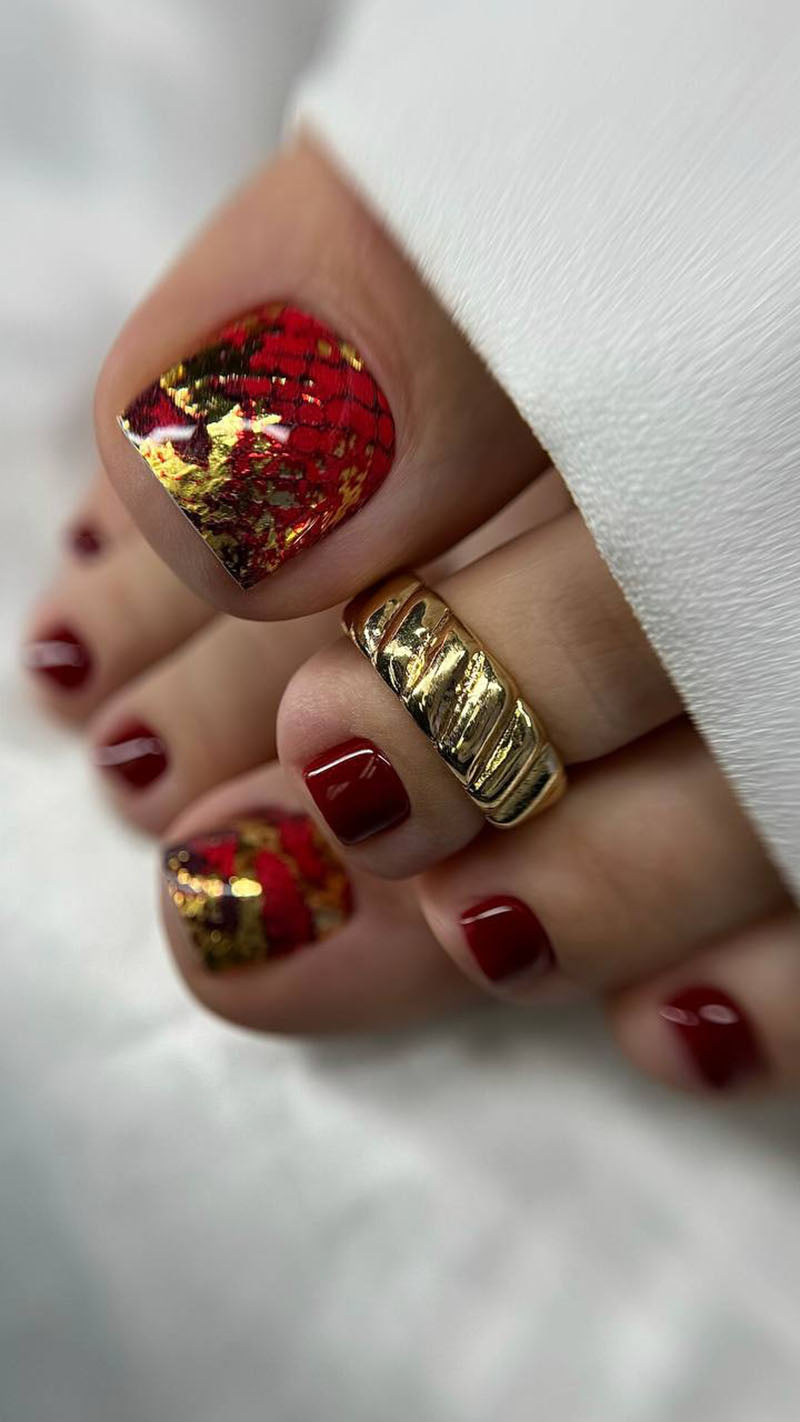 Pedicure Python. Red. Foil gold. Large. Nail wrap WB-928