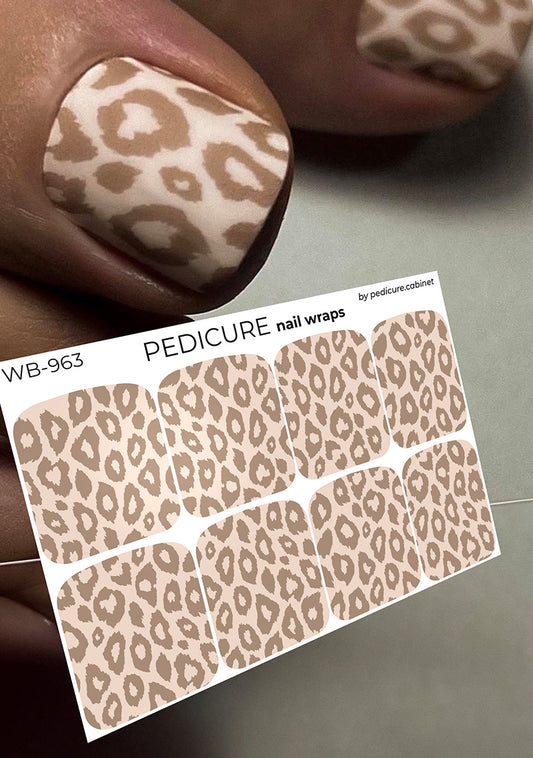 Pedicure Leo monochrome. Brown. Large. Nail wrap WB-963