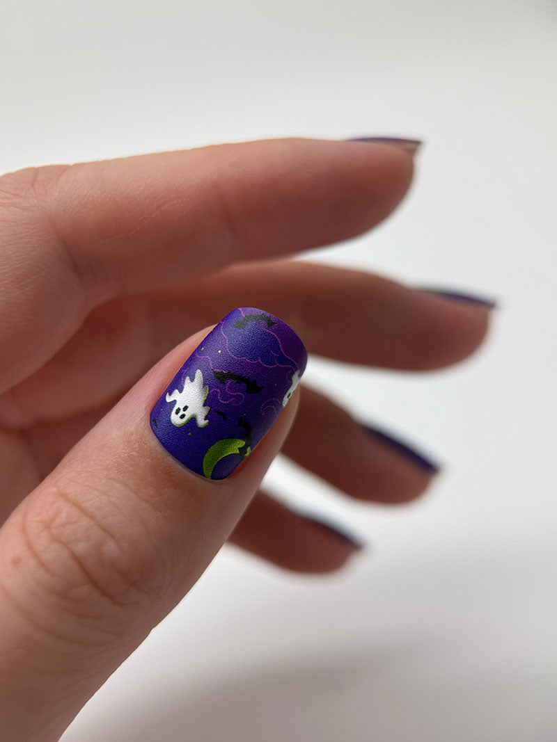 Manicure Halloween purple. Colored Foil. Nail wraps WM-285