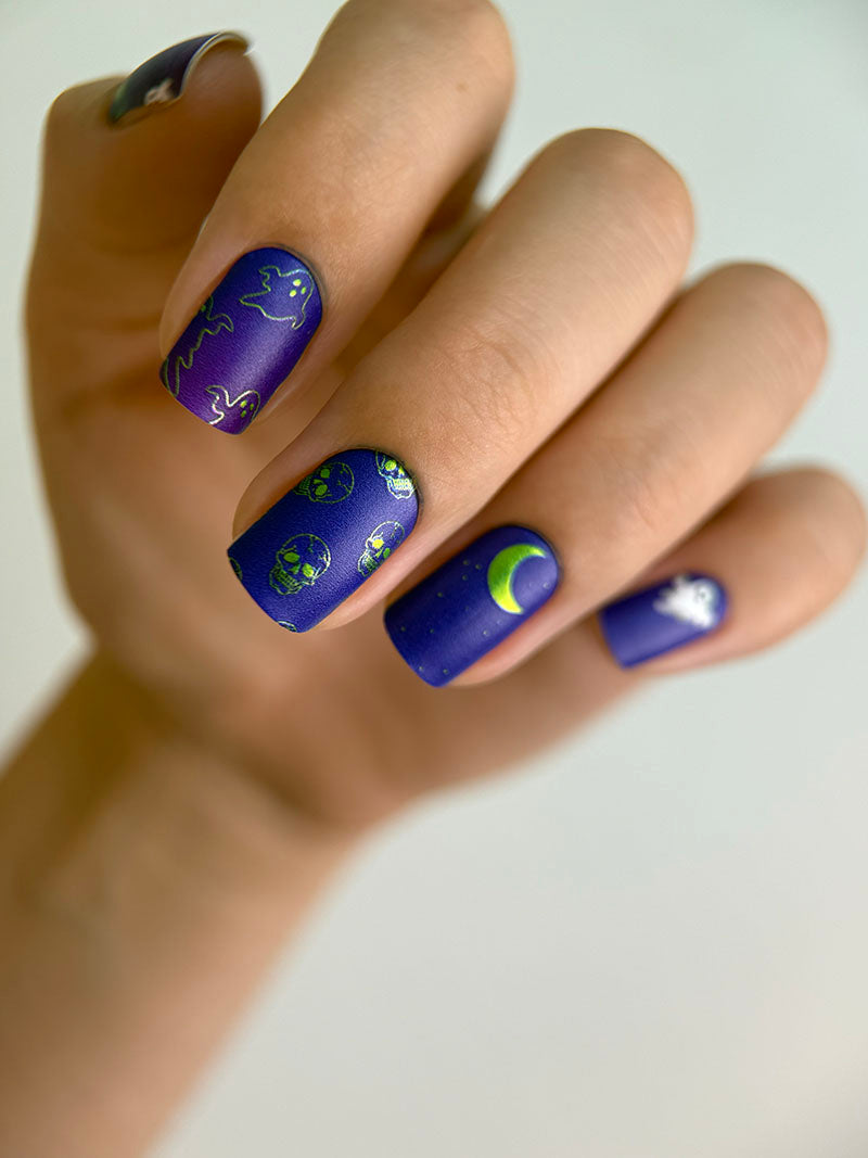 Manicure Halloween purple. Colored Foil. Nail wraps WM-285