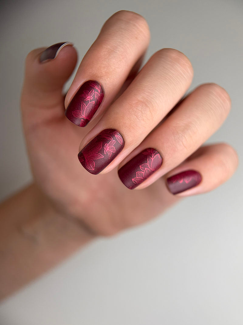 Manicure Lilies on burgundy. Colored Foil. Nail wraps WM-328