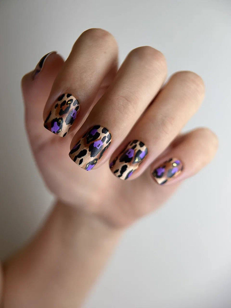 Manicure Leo with purple. Gold Foil. Nail wraps WM-352