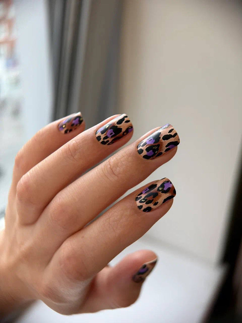 Manicure Leo with purple. Gold Foil. Nail wraps WM-352