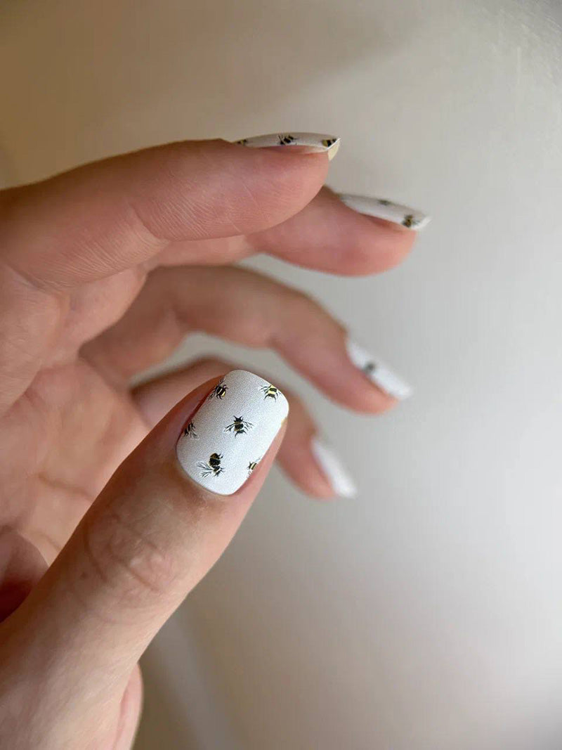Manicure Small bees. Gold Foil. Nail wraps WM-363