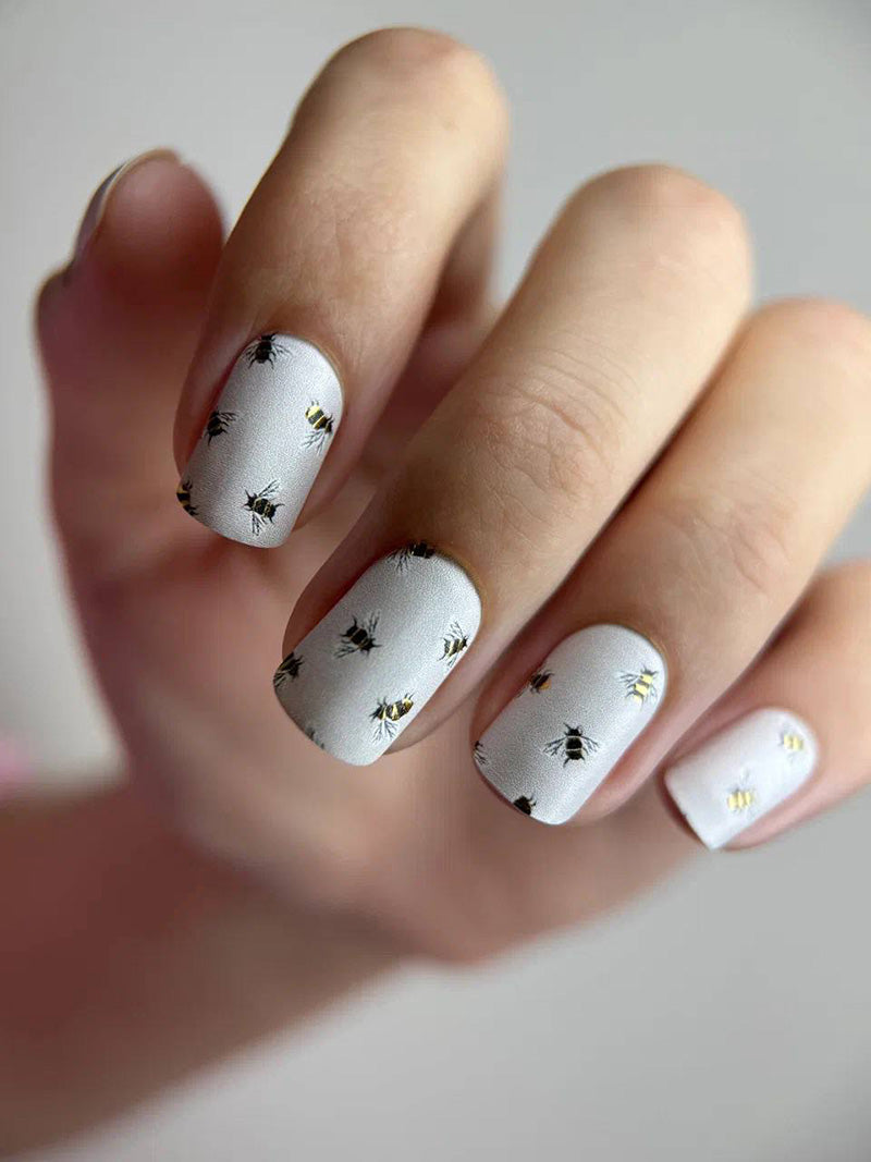 Manicure Small bees. Gold Foil. Nail wraps WM-363