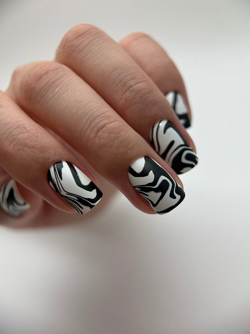 Manicure Black divorces. Silver Foil. Nail wraps WM-395