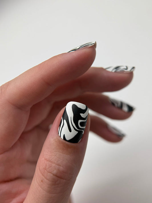 Manicure Black divorces. Silver Foil. Nail wraps WM-395