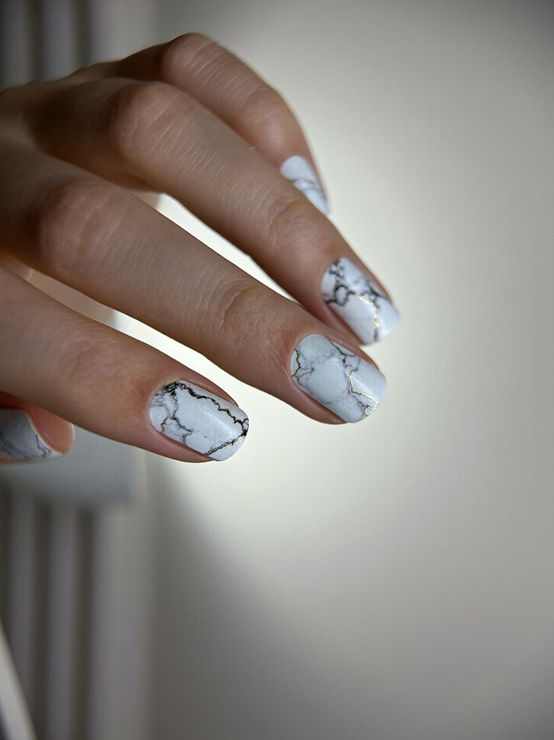 Manicure Marble. White and black. Gold Foil. Nail wraps WM-409