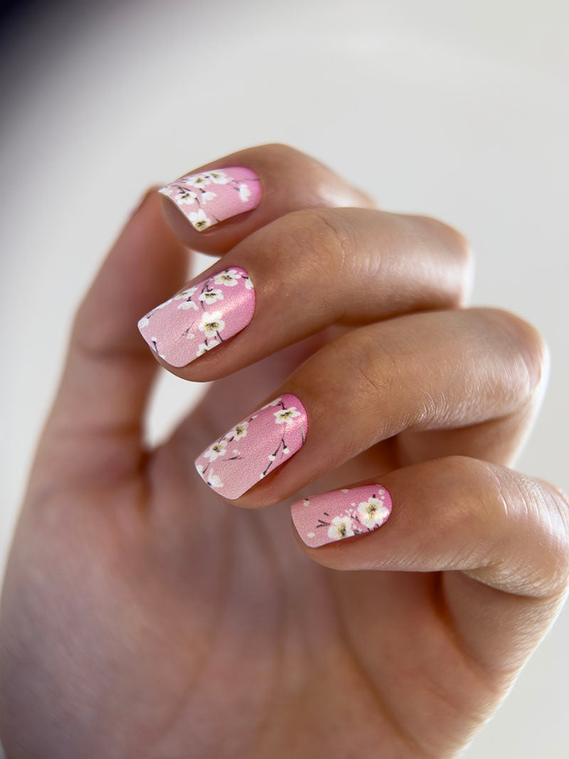 Manicure Small flowers. Gradient. Nail wraps WM-436