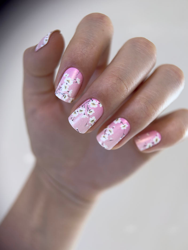 Manicure Small flowers. Gradient. Nail wraps WM-436
